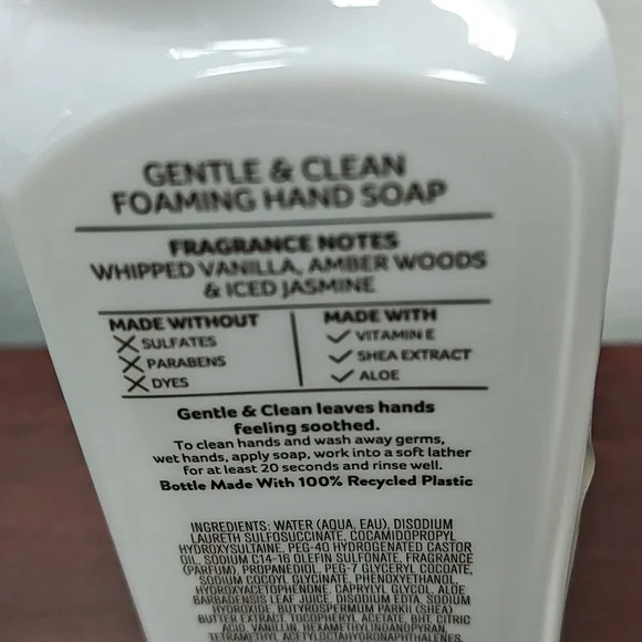 Bath & Body Works 5 Piece Foaming Hand Soap Bundle - Cold & Festive Destash - Picture 4 of 5